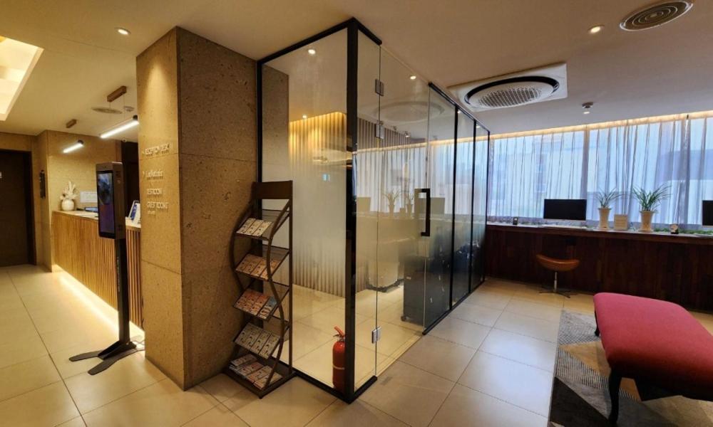 Dongdaegu Station Eastern Hotel Bagian luar foto